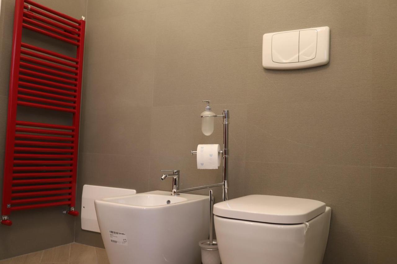 サリアーノ・ネル・チミーノLa Rocca Houseアパートメント エクステリア 写真