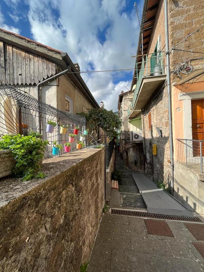 サリアーノ・ネル・チミーノLa Rocca Houseアパートメント エクステリア 写真